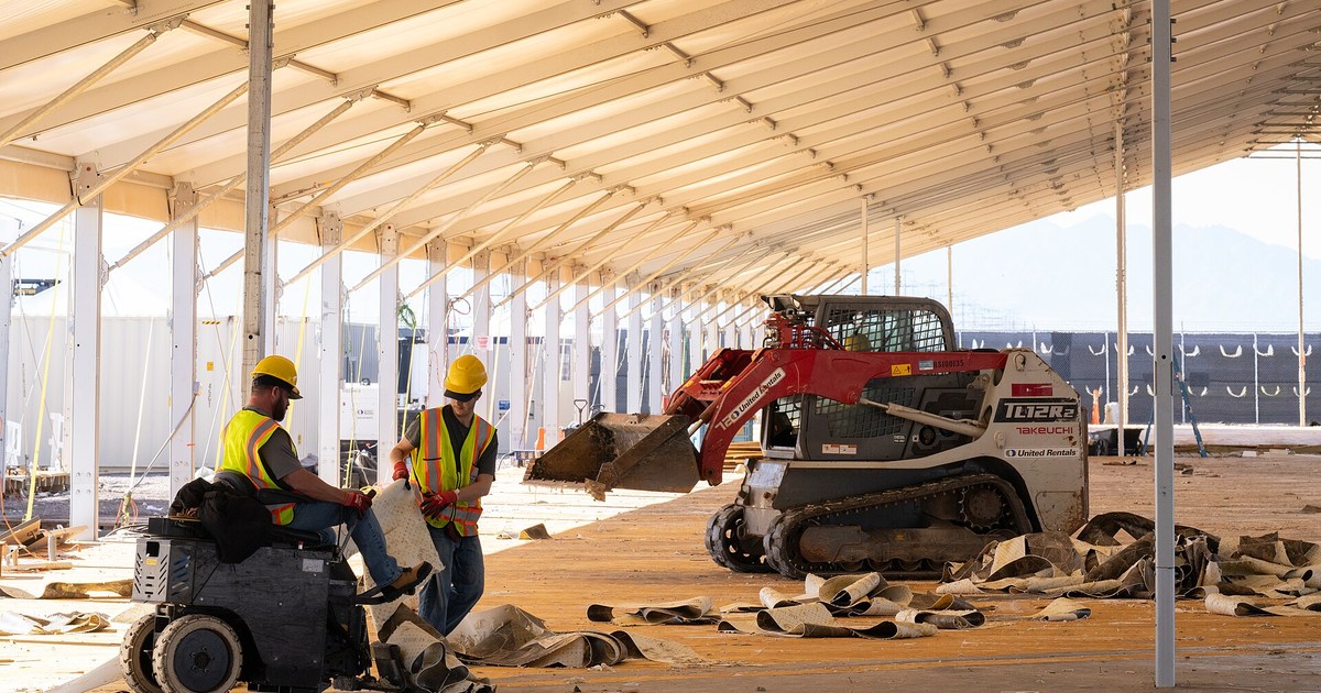 Tacoma'daki Northwest ICE İşleme Merkezi binası dış görünümü