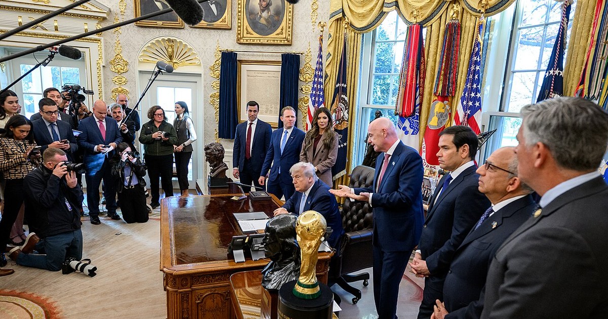 Beyaz Saray tarafından sağlanan resmi fotoğrafta Başkan Donald Trump miting konuşması yaparken görülüyor.