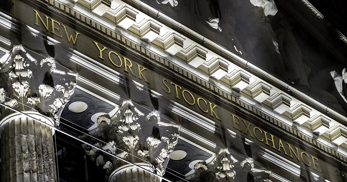 New York Stock Exchange ve Wall Street binaları